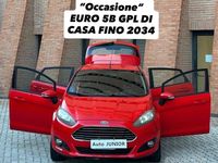 Usata Ford Fiesta Titanium 96 CV (70 kW) 2013 Rosso Berlina