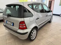 Usata Mercedes A160 Avantgarde 102 CV (75 kW) 2002 Grigio Monovolume