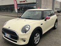 Usata Mini ONE 75 CV (55 kW) 2019 Beige Utilitaria