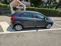 Usata Kia Rio LX 86 CV (63 kW) 2013 Grigio Berlina