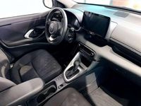 Usata Toyota Yaris Hybrid Active 92 CV (67 kW) 2021 Bianco Berlina
