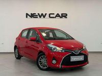 Usata Toyota Yaris Lounge 69 CV (50 kW) 2016 Rosso Utilitaria