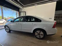 Usata Volvo S40 Momentum 109 CV (80 kW) 2009 Bianco Berlina
