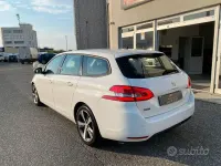 Usata Peugeot 308 GT-line 131 CV (96 kW) 2020 Bianco Berlina