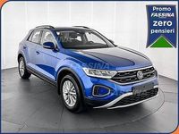 Usata VW T-Roc Life 110 CV (80 kW) 2023 Blu SUV