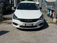 Usata Opel Astra Business Elegance 105 CV (77 kW) 2022 Bianco Utilitaria