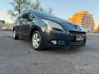 Usata Peugeot 5008 Active 112 CV (82 kW) 2012 Nero Monovolume