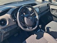 Usata Toyota Yaris Hybrid 73 CV (53 kW) 2019 Bianco Utilitaria