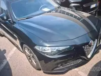 Usata Alfa Romeo Giulia Super 180 CV (132 kW) 2018 Nero Berlina