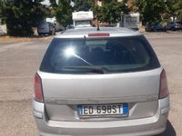 Usata Opel Astra 110 CV (80 kW) 2010 Grigio Station wagon