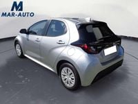 Usata Toyota Yaris Hybrid Active 116 CV (85 kW) 2022 Argento Utilitaria