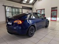 Usata Tesla Model Y 152 kW (208 CV) 2023 Blu/azzurro SUV
