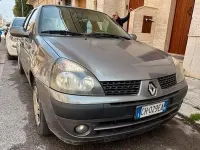 Usata Renault Clio II 65 CV (47 kW) 2003 Grigio Berlina
