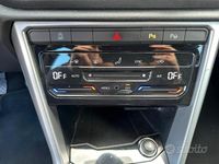 Usata VW T-Roc Style 110 CV (80 kW) 2022 Blu SUV