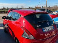 Usata Lancia Ypsilon Platinum 69 CV (50 kW) 2016 Rosso Utilitaria
