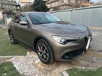 Usata Alfa Romeo Stelvio Super 180 CV (132 kW) 2017 Beige SUV