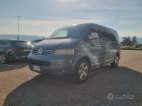 Usata VW Multivan Comfortline 131 CV (96 kW) 2005 Grigio Monovolume