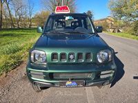 Usata Suzuki Jimny 84 CV (61 kW) 2011 Verde SUV
