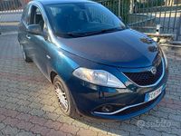 Usata Lancia Ypsilon 69 CV (50 kW) 2016 Blu Utilitaria