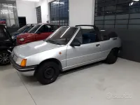 Usata Peugeot 205 54 CV (39 kW) 1990 Grigio Cabrio