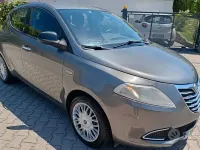 Usata Lancia Ypsilon Gold 69 CV (50 kW) 2012 Grigio Utilitaria