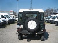 Usata Land Rover Defender 113 CV (83 kW) 1998 Verde Station wagon