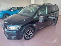Usata VW Touran Trendline 105 CV (77 kW) 2012 Blu Monovolume