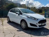 Usata Ford Fiesta Business Edition 60 CV (44 kW) 2016 Bianco Utilitaria
