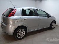 Usata Fiat Grande Punto Active 77 CV (56 kW) 2008 Grigio Utilitaria