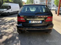Usata Mercedes B180 109 CV (80 kW) 2008 Monovolume
