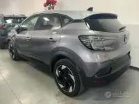 Nuova Renault Captur Techno 101 CV (74 kW) 2026 SUV