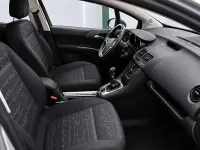 Usata Opel Meriva 101 CV (74 kW) 2013 Argento Monovolume
