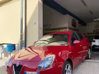 Usata Alfa Romeo Giulietta Sprint 120 CV (88 kW) 2016 Rosso Utilitaria
