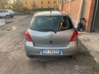 usata Toyota Yaris 1.0i 16V cat 3 porte