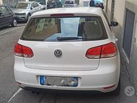 Usata VW Golf VI 122 CV (89 kW) 2009 Bianco Utilitaria