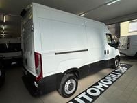 Usata Iveco Daily 116 CV (85 kW) 2020 Bianco Furgone