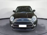 Usata Mini Cooper D 116 CV (85 kW) 2019 Nero Utilitaria
