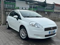 Usata Fiat Grande Punto 75 CV (55 kW) 2008 Bianco Utilitaria