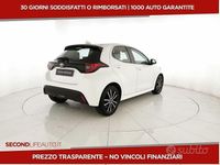 Usata Toyota Yaris Trend 72 CV (52 kW) 2022 Bianco Utilitaria