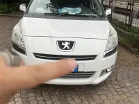 Usata Peugeot 5008 112 CV (82 kW) 2014 Bianco Monovolume