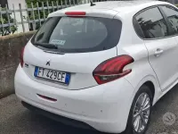 Usata Peugeot 208 83 CV (61 kW) 2019 Bianco Utilitaria