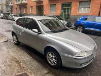Usata Alfa Romeo 147 105 CV (77 kW) 2007 Grigio Utilitaria