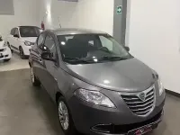 Usata Lancia Ypsilon Gold 69 CV (50 kW) 2015 Grigio Utilitaria
