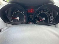 Usata Ford Fiesta Titanium 69 CV (50 kW) 2011 Utilitaria