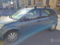Usata Ford Fiesta 68 CV (50 kW) 2003 Verde Utilitaria