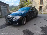 Usata Mercedes E250 204 CV (150 kW) 2010 Blu Berlina