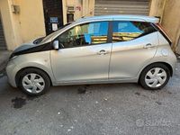 Usata Toyota Aygo X-play 69 CV (50 kW) 2018 Grigio Utilitaria
