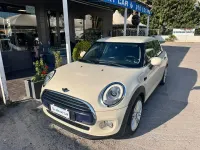 Usata Mini Cooper D Business 116 CV (85 kW) 2016 Bianco Utilitaria