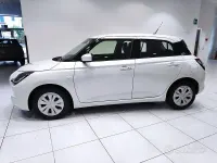 Neu Suzuki Swift 83 PS (61 kW) 2026 Weiß Kleinwagen