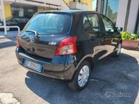 Usata Toyota Yaris Sol 90 CV (66 kW) 2007 Nero Berlina